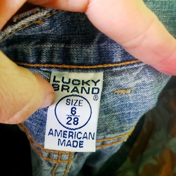 Lucky Brand Dungrees Custom E Crop capri Denim Jeans Size 6/28 - Picture 4 of 10